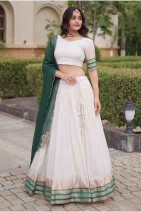 Lehenga Choli en jacquard blanc avec zari LC9176