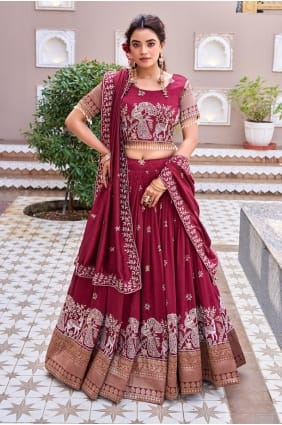 Lehenga choli en soie avec dentelle LC8978