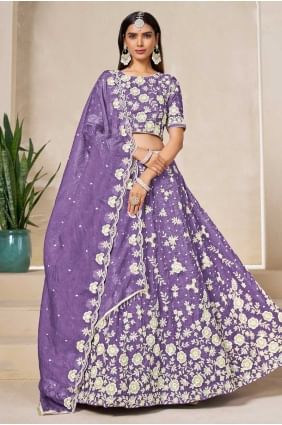 Lehenga choli lavande brodé en soie avec dupatta LC8556