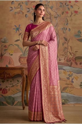 Sari rose pâle avec broderies zari, en soie tissée SR30336
