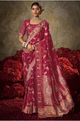 Sari en soie magenta brodé SR29507