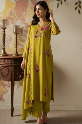 Soie Chanderi brodée Eid Salwar Kameez à Mahendi SK156024
