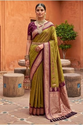 Sari en soie Zari à Mahendi SR30124