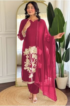 Rayon Salwar Kameez en marron avec broderie SK155720