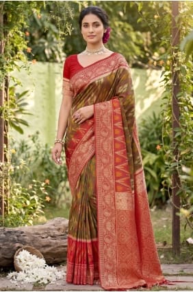 Sari en soie brodée Mehendi avec chemisier assorti SR29946