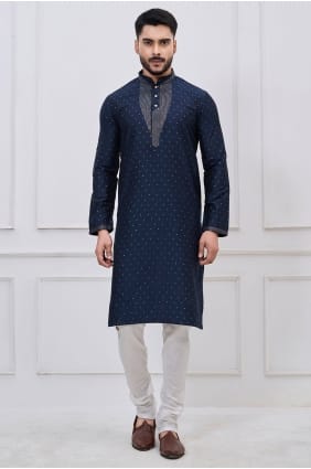 Kurta bleu marine pour homme en soie avec broderies KURR258