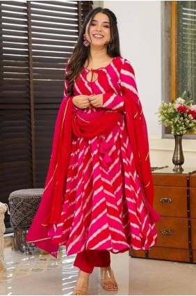 Salwar Kameez brodé rose en mousseline SK155783