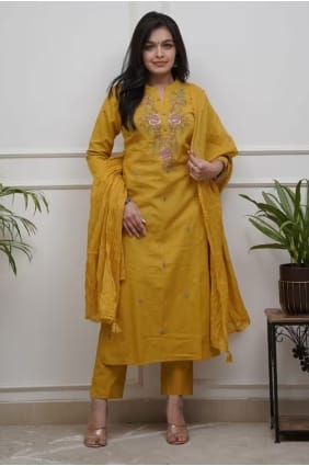 Salwar Kameez en soie brodée couleur moutarde pour l'Aïd SK156003