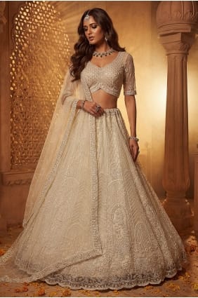 Lehenga Choli en filet brodé blanc cassé avec dupatta LC9037