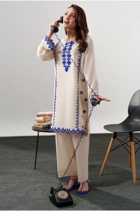 Ensemble palazzo en chanderi blanc cassé avec broderies PZ4458