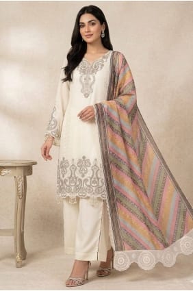 Salwar Kameez en georgette blanc cassé avec broderies SK15906