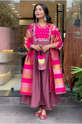 Ensemble Anarkali en soie brodée à motif oignon pour l'Aïd AS4183