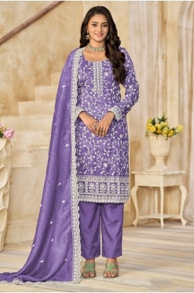 Salwar Kameez lavande en organza avec broderie SK155728