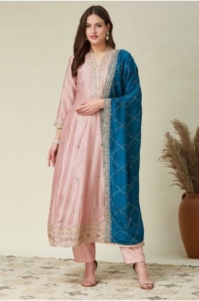 Ensemble Anarkali brodé en soie pêche AS4238