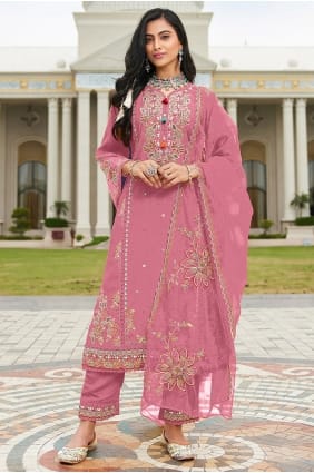 Salwar Kameez en coton rose avec broderies SK15705