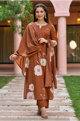 Salwar Kameez en mousseline imprimée rouille avec dupatta SK15796