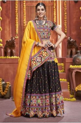 miroir en coton noir Navratri lehenga choli avec dupatta LC7193