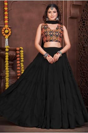 choli Navratri lehenga noir en soie banglori avec broderie LC7210