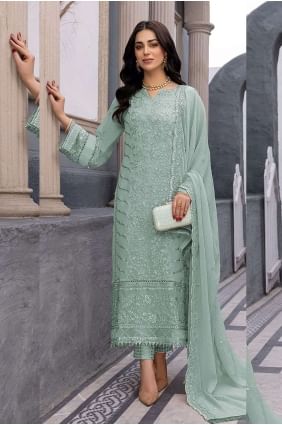 Salwar Kameez en georgette verte avec brodé SK153677