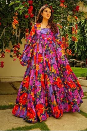 Robe robe en georgette imprimée numérique en multicolore avec dupatta GW0701