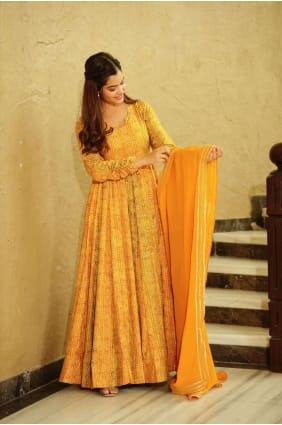 Robe robe jaune en georgette imprimée numérique avec Dupatta GW0704