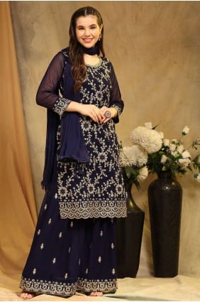 Tailleur palazzo rose avec georgette brodée PZ3856