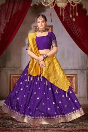 Choli Lehenga violet avec tissage de soie jacquard LC7584