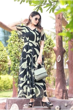 Robe robe en georgette imprimée numérique en multicolore GW0736