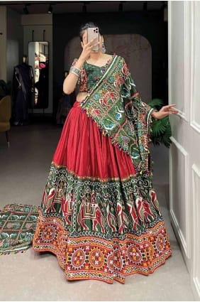 Lehenga Choli rouge en soie brodée LC7690