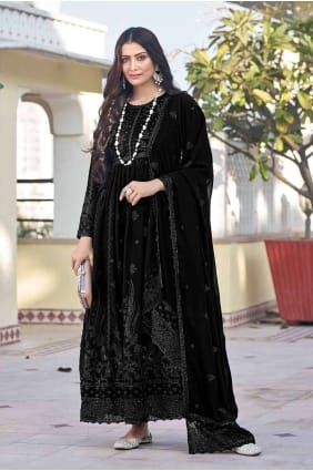 Costume Georgette Anarkali avec broderie en noir AS3896