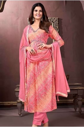 Tailleur-pantalon droit en rayonne rose avec dupatta SK154178