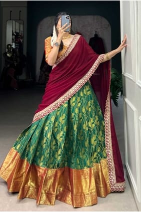 Tissage de lehenga choli en soie jacquard verte LC7976