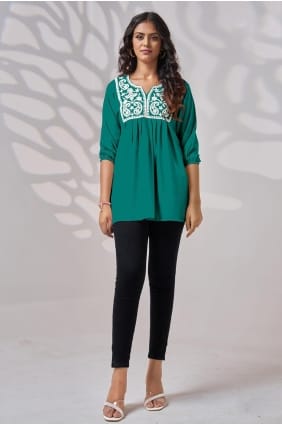 Kurti en rayonne brodé de jade clair avec dupatta KTI2524