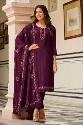 Salwar Kameez en mousseline de soie avec broderie SK154590