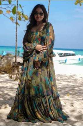 robe en mousseline de soie à imprimé numérique en bleu avec dupatta GW0970