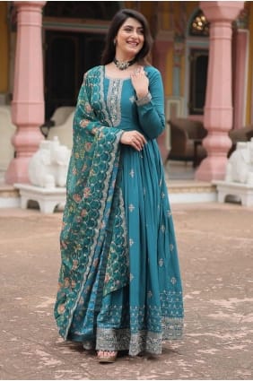 Robe-robe en mousseline de soie brodée en Rama GW0973