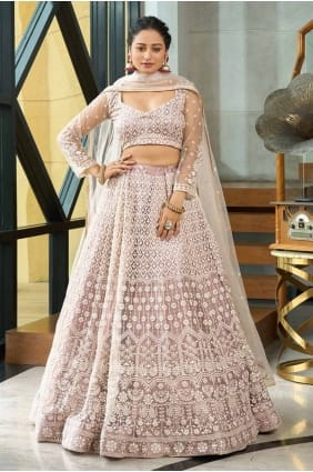 filet lehenga choli brodé à la crème LC8048