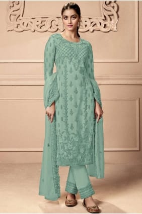 Salwar Kameez vert clair avec filet brodé SK152912