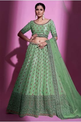 Mariage en soie Lehenga Choli avec fil LC6694