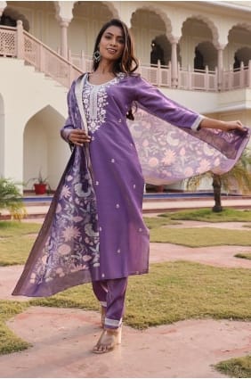 Ensemble salwar violet foncé brodé pour l'Aïd SK155980