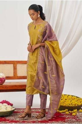 Salwar Kameez violet en soie brodée avec dupatta SK155816