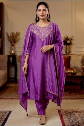 Salwar Kameez violet en soie brodée avec dupatta SK15850