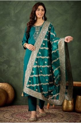 Salwar Kameez en viscose avec broderie en Rama SK155690