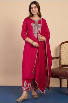 Salwar Kameez en soie avec broderies SK15759