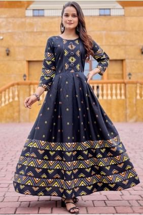 Robe noire en rayonne tissée GW1168