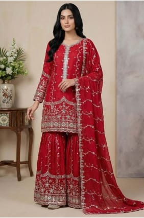 Ensemble Sharara rouge en soie à sequins avec dupatta SS1337