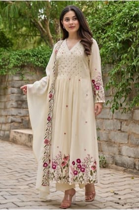 Salwar Kameez Eid en soie Chanderi couleur crème avec broderies SK156021