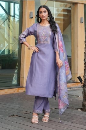 Salwar Kameez gris en soie brodée avec dupatta SK155969