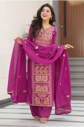 Salwar Kameez magenta en mousseline de soie Chinon avec fil SK156029