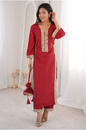 Salwar Kameez bordeaux en crêpe miroir avec dupatta SK15635